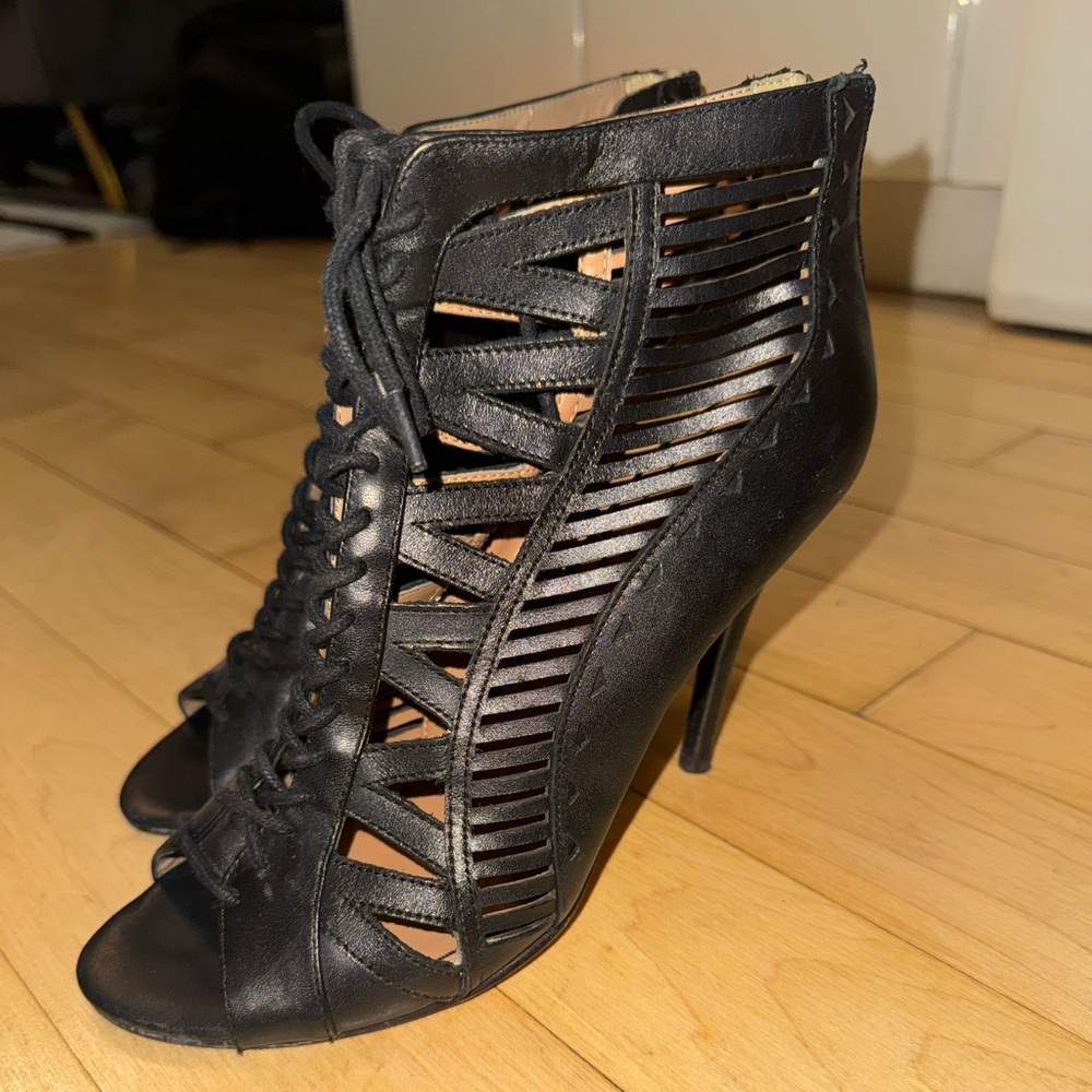 NINE WEST Black Lace Up Stilettos WMNS 8